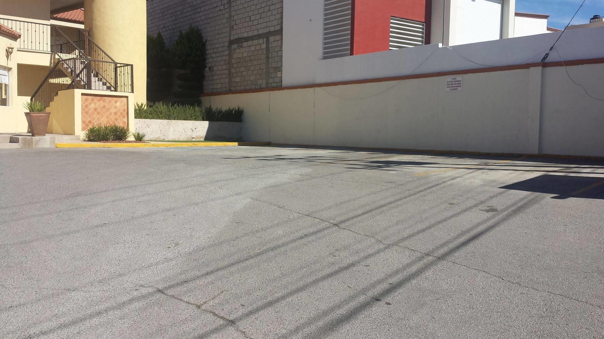 Ecosuites Chihuahua Exterior photo